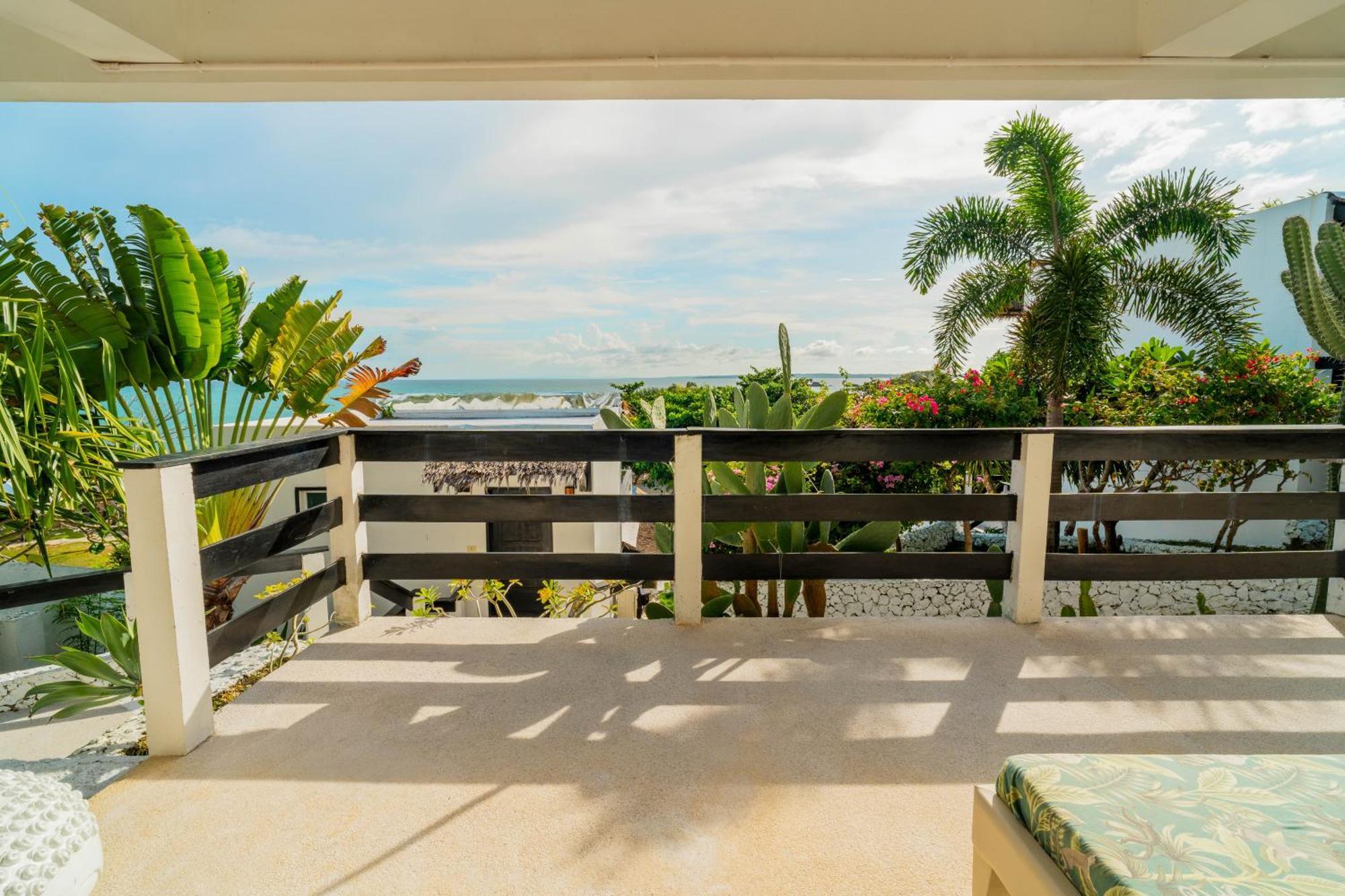 Blanco Beach Resort Malapascua Ngoại thất bức ảnh