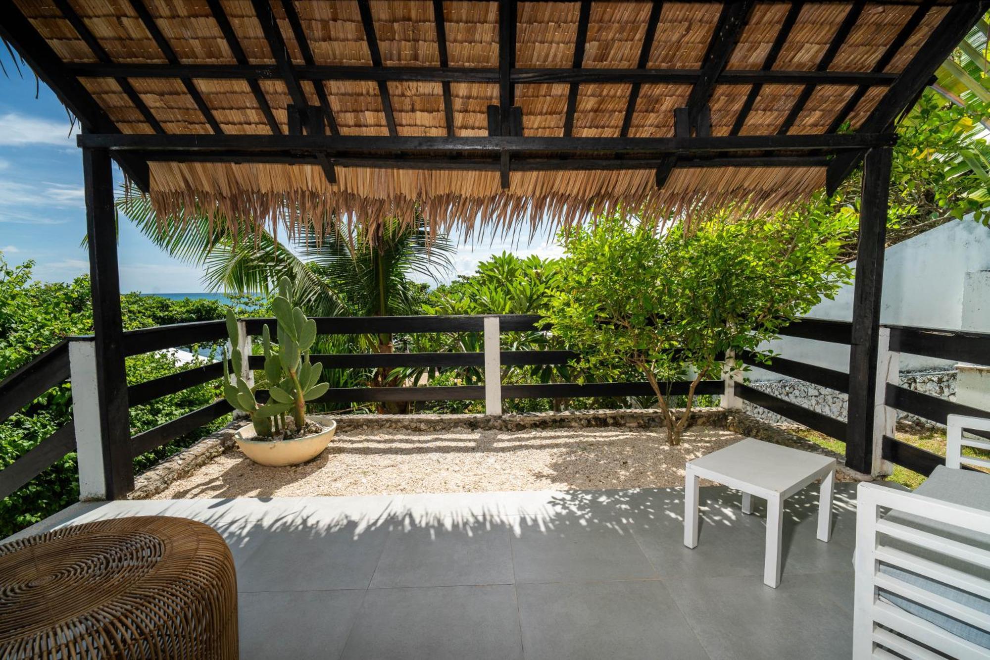 Blanco Beach Resort Malapascua Ngoại thất bức ảnh
